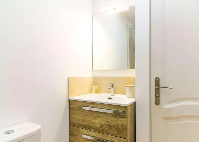 Select'sohome - Magnifique T2 Sur Les Hauteurs D'aiguebelle Avec Piscine Privee Et Vue !- Rocca Bella Apartment *